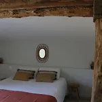 Villa L'echauguette, De Luxe Avec Piscine Au Pied De La Cite *