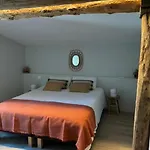 L'echauguette, De Luxe Avec Piscine Au Pied De La Cite Villa