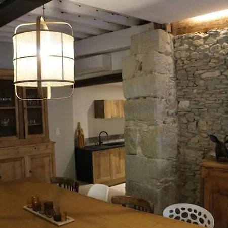 L'echauguette, De Luxe Avec Piscine Au Pied De La Cite